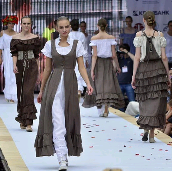 XIV Российский фестиваль моды «Плес на Волге. Льняная палитра»