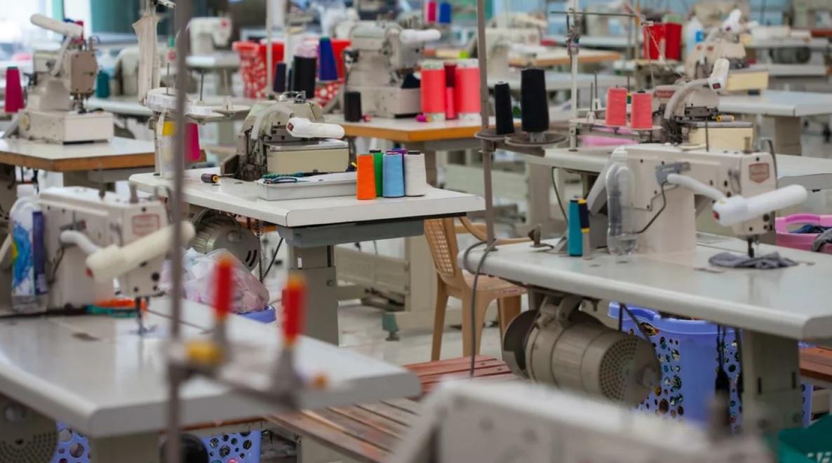 На Губкинской швейной фабрике открыли новое производство одежды