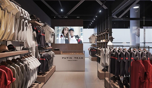 Бренд одежды Putin Team откроет первый магазин в Шереметьево