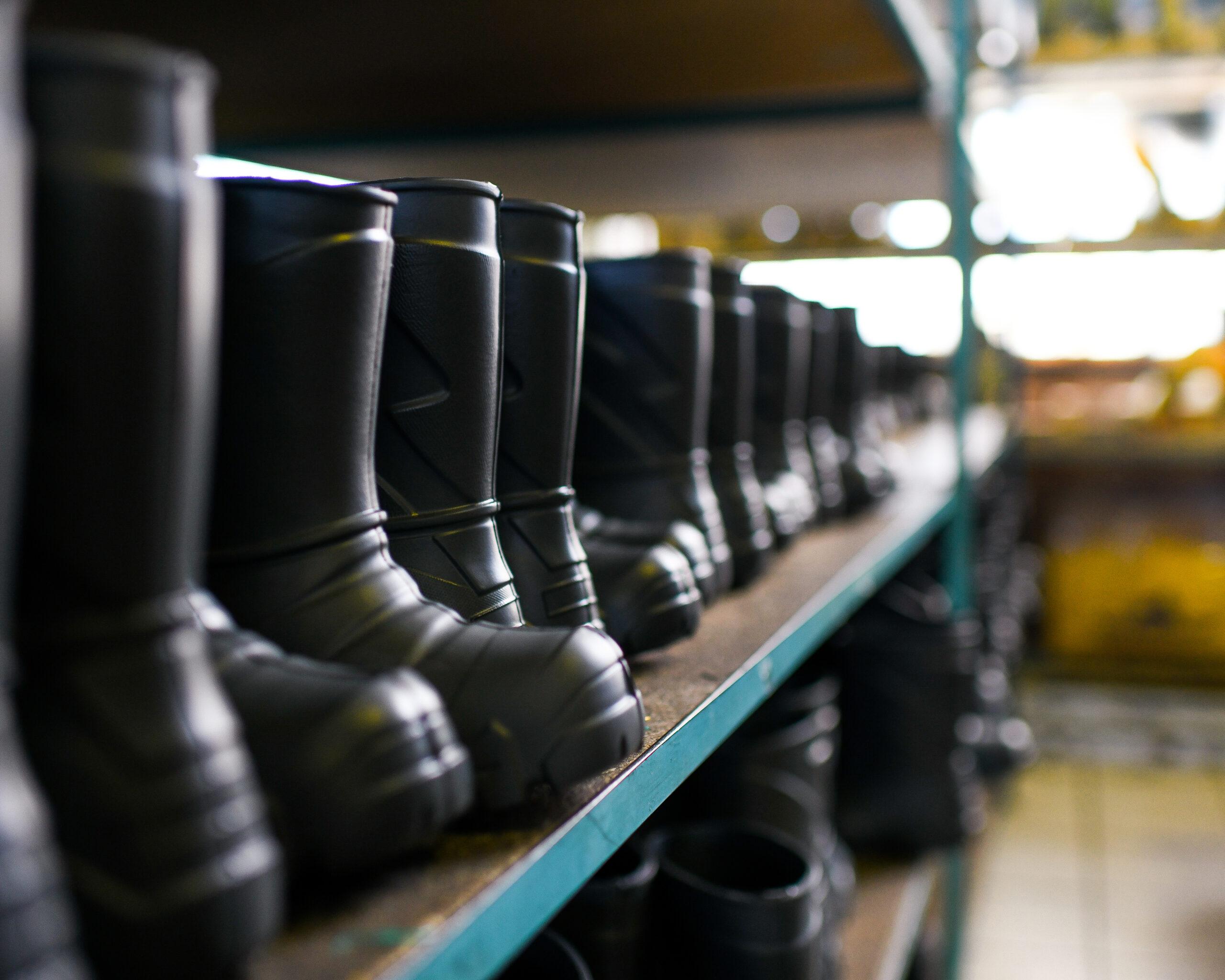 Томский завод резиновой обуви увеличит выпуск изделий из полиуретана в два раза