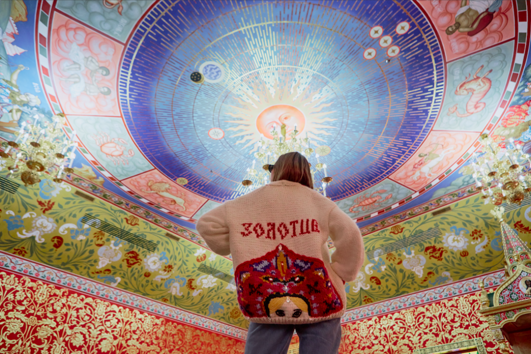 Социальный проект Russian Grannies стал полноценной модной маркой вязаной одежды